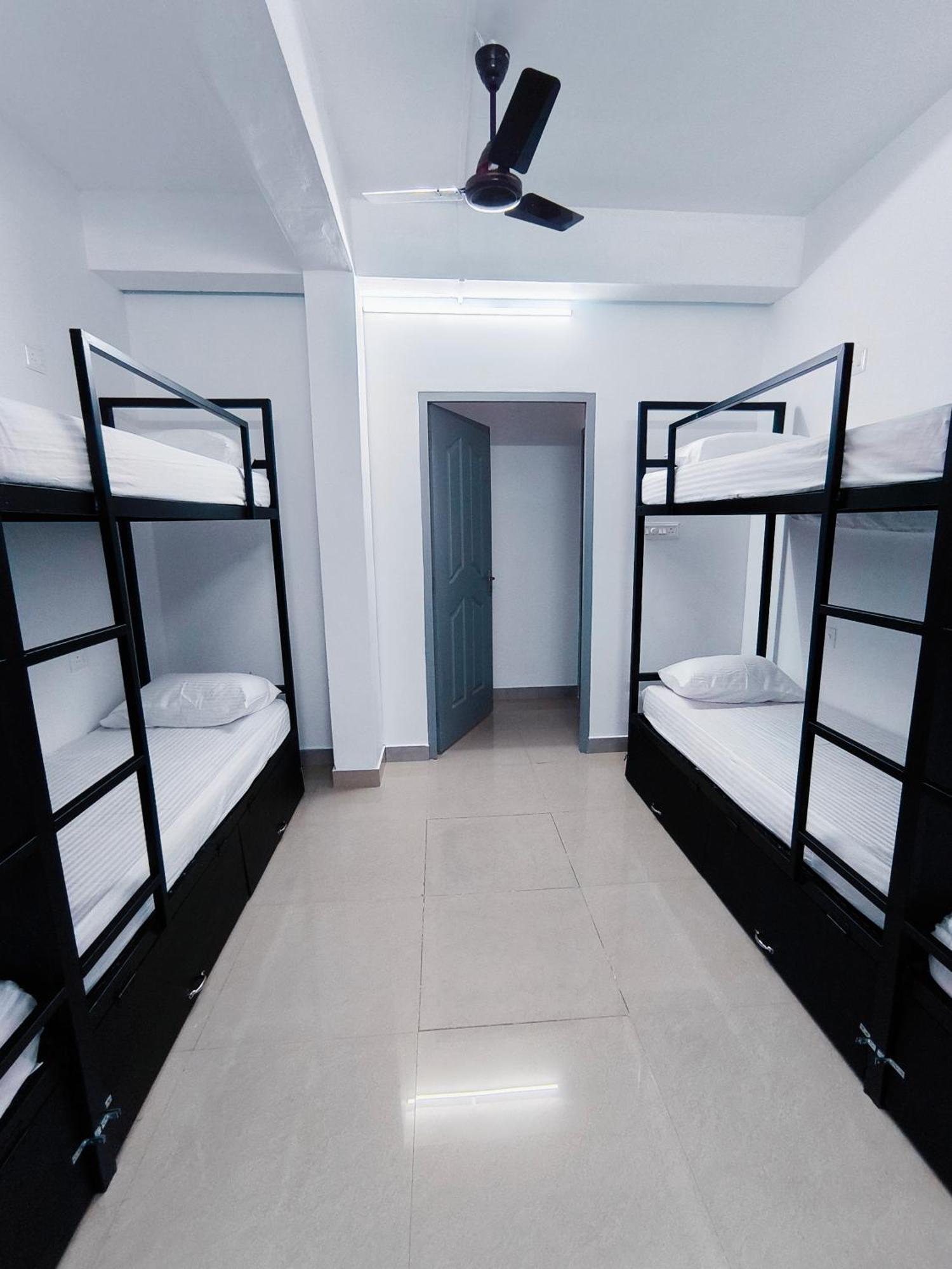 Hostel Stayzo Kochi Dış mekan fotoğraf