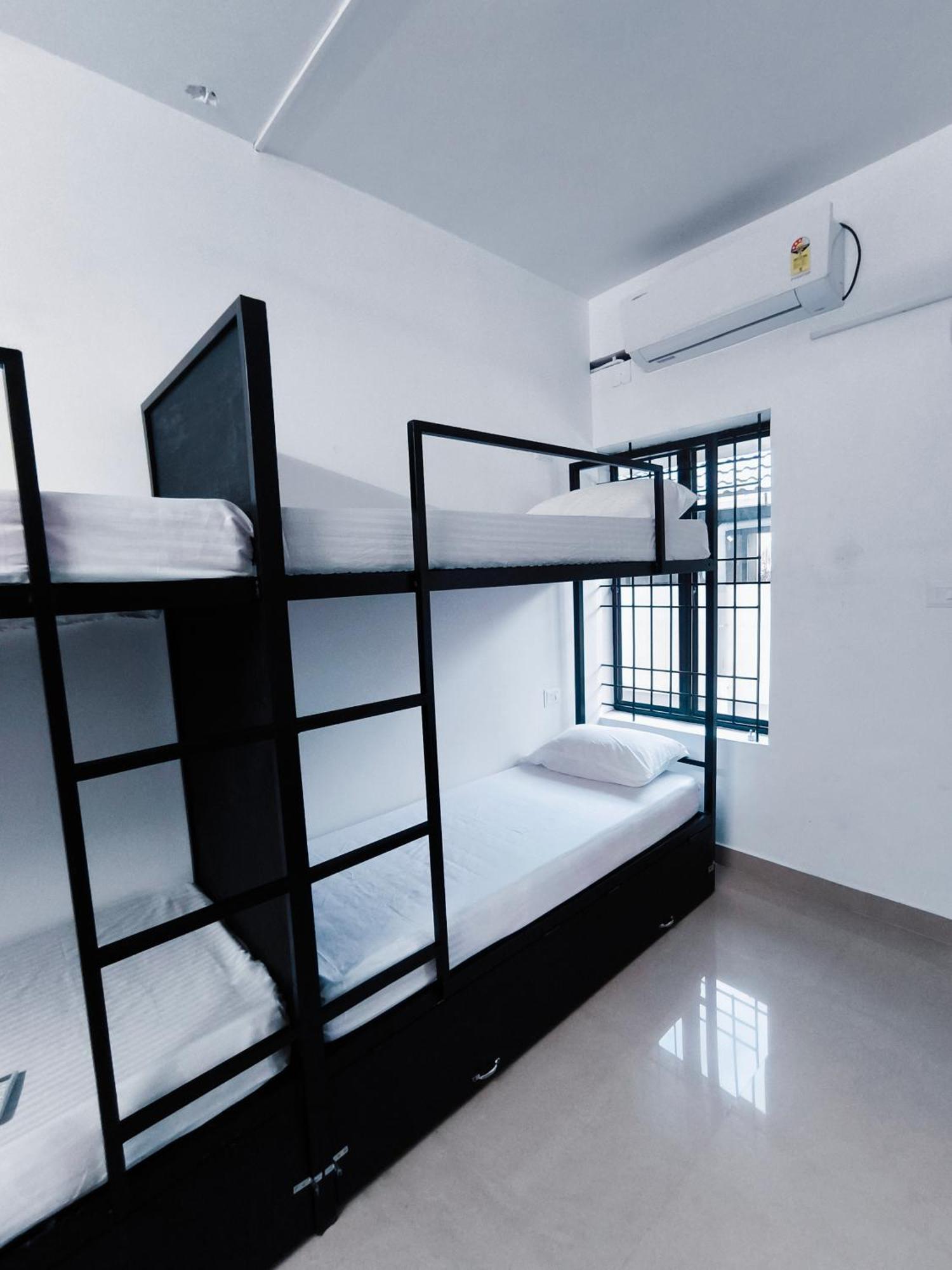 Hostel Stayzo Kochi Dış mekan fotoğraf