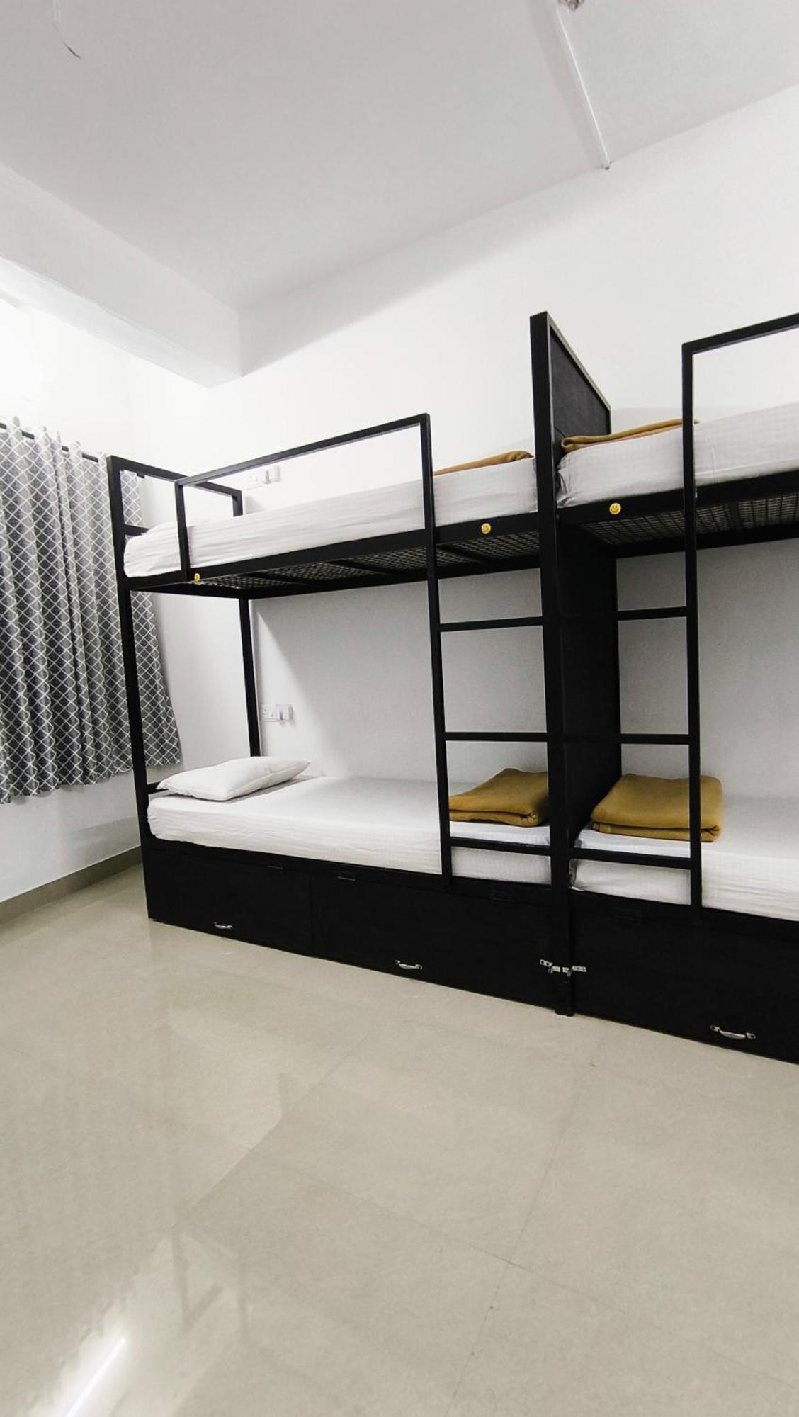 Hostel Stayzo Kochi Dış mekan fotoğraf
