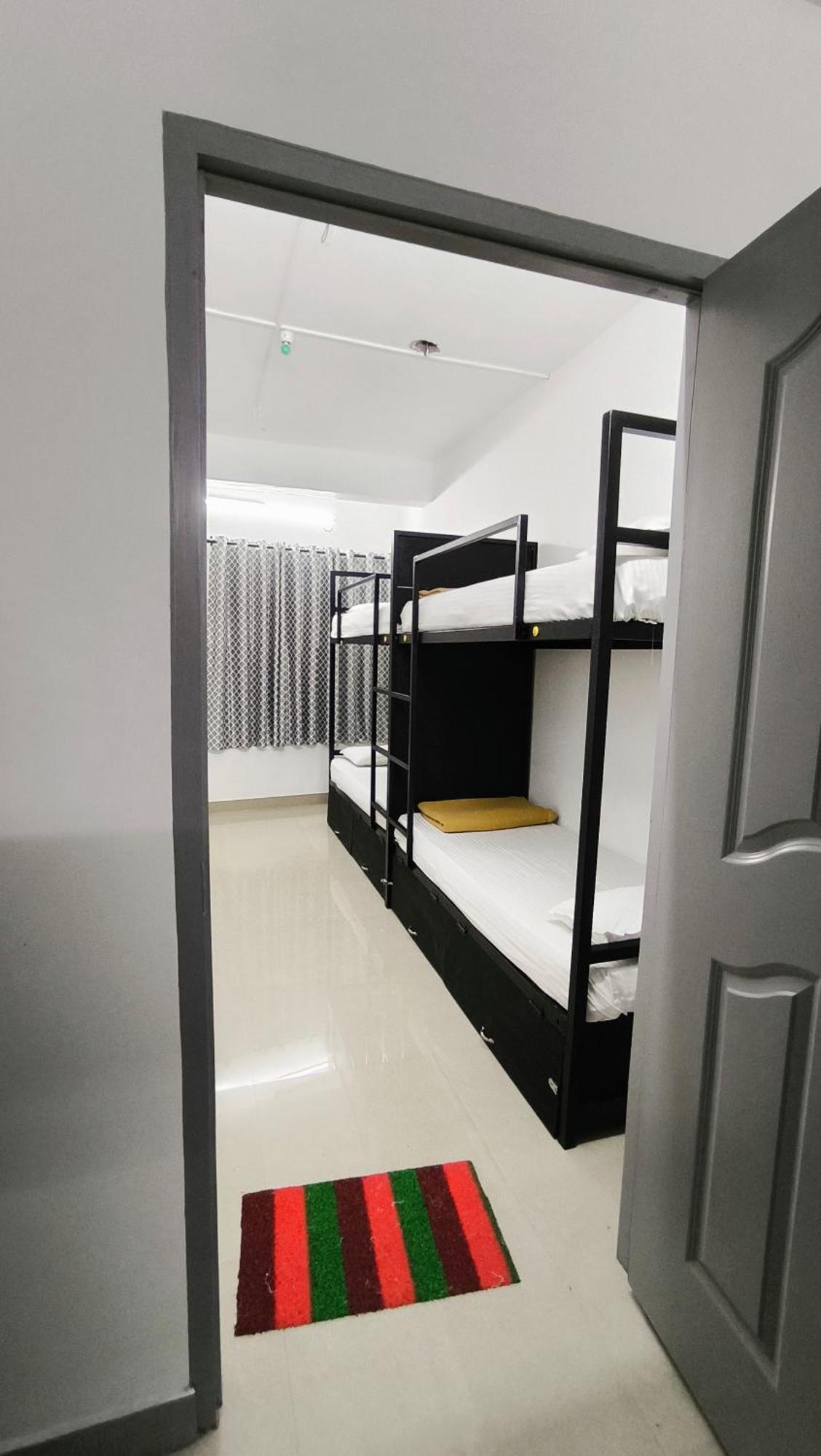 Hostel Stayzo Kochi Dış mekan fotoğraf