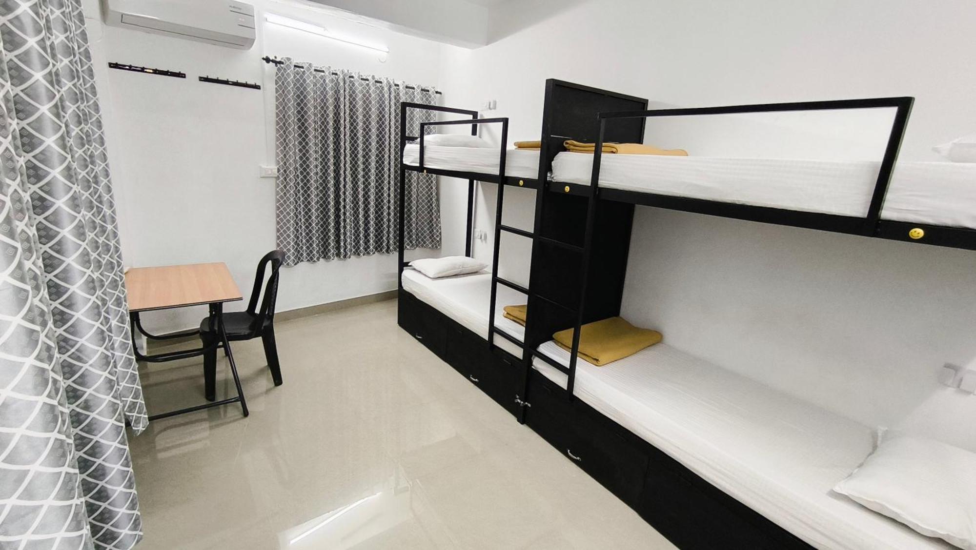 Hostel Stayzo Kochi Dış mekan fotoğraf