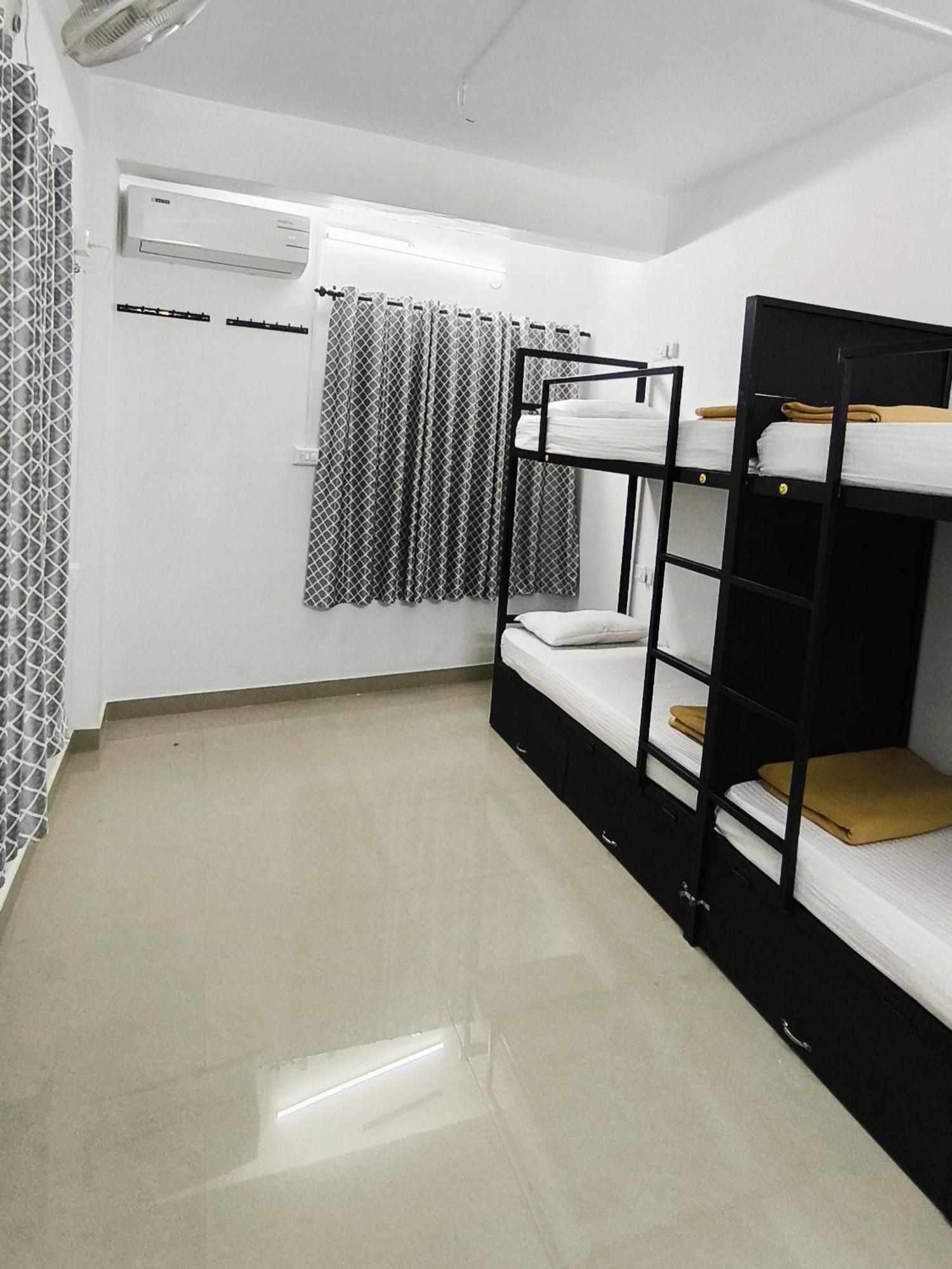 Hostel Stayzo Kochi Dış mekan fotoğraf