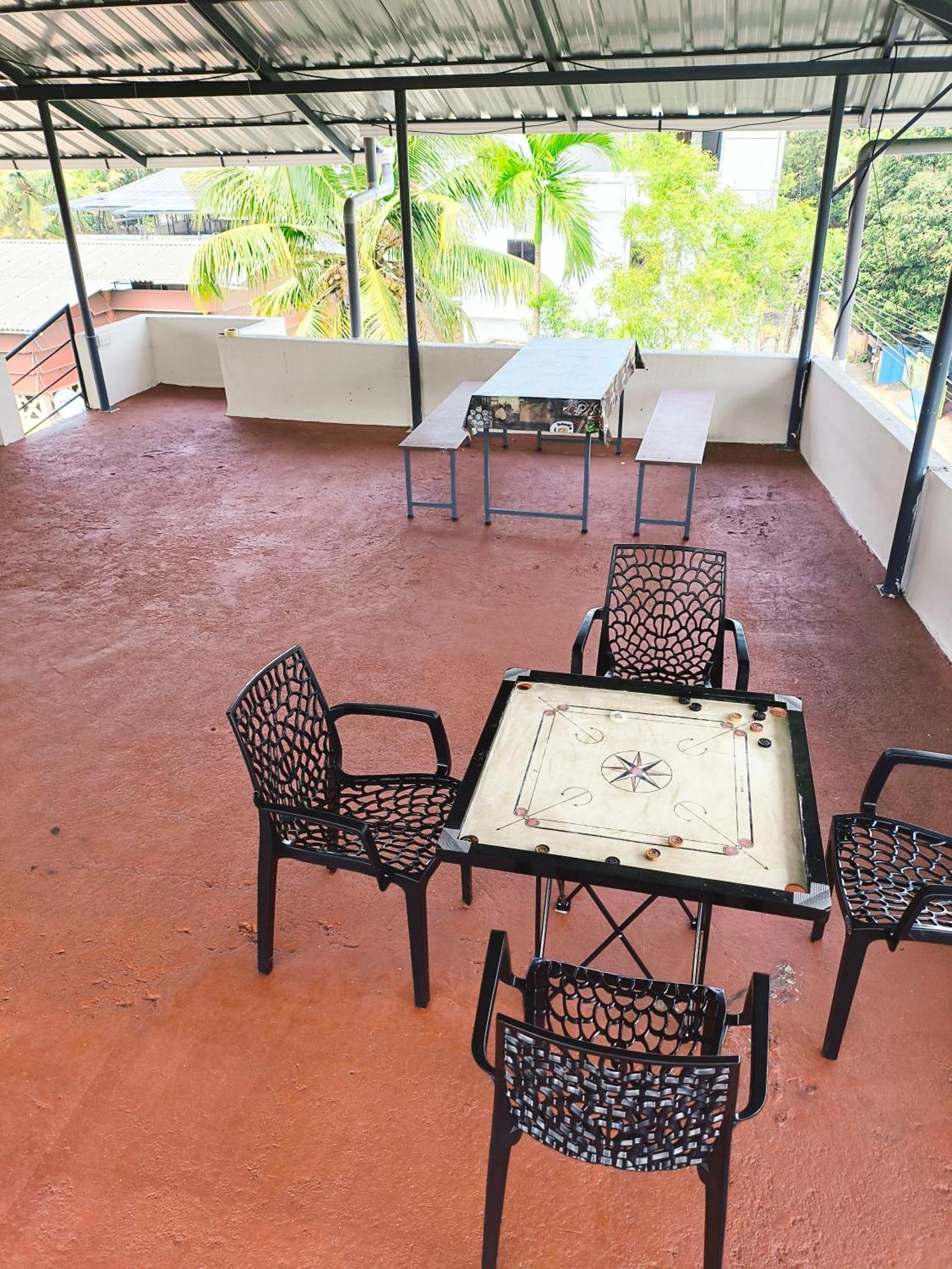 Hostel Stayzo Kochi Dış mekan fotoğraf